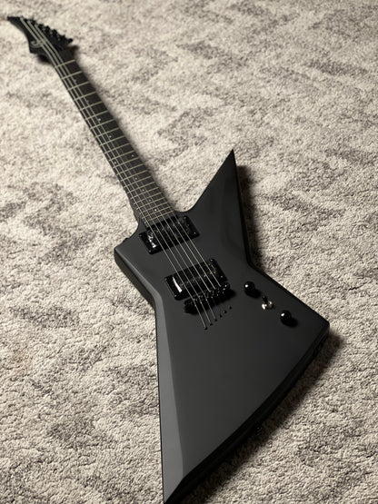 Solar EB4.6C in Carbon Black Matte