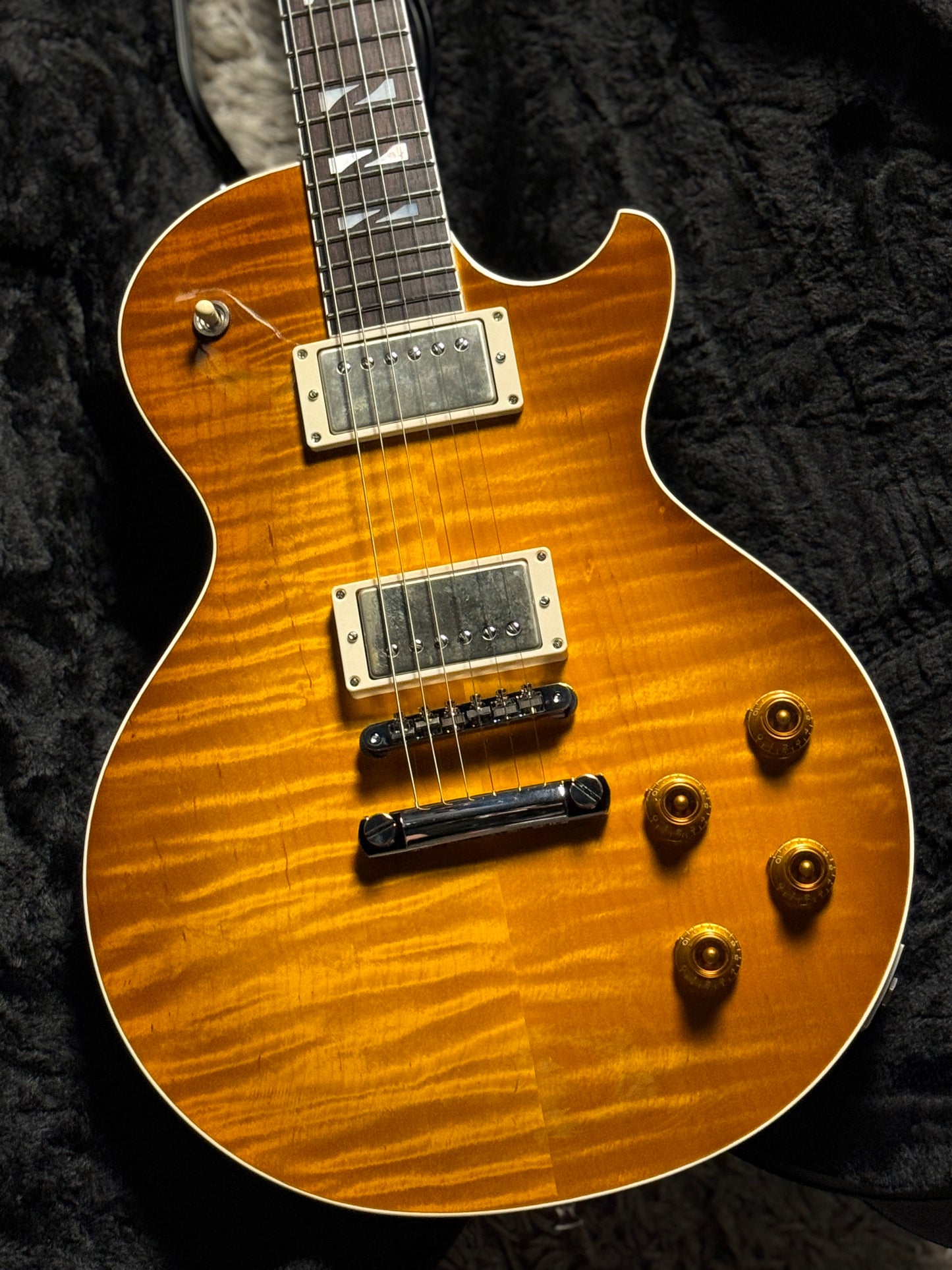 Saito 33BEYOND in Green Burst 25008