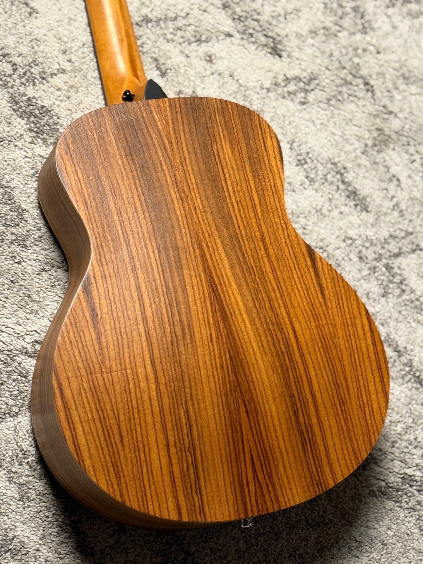 Taylor GS Mini-e Rosewood SB Acoustic Guitar w/Case in Sunburst Top