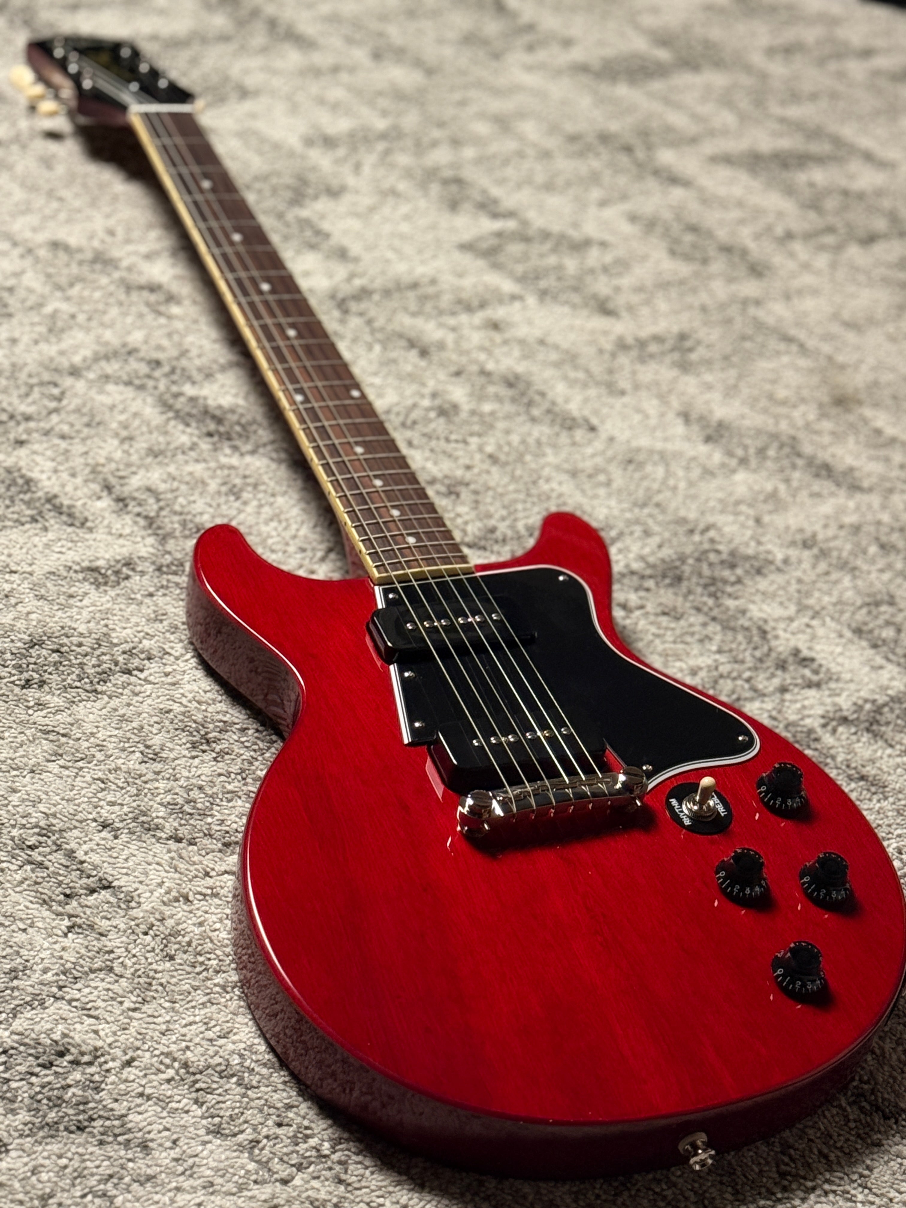 Epiphone Les Paul Special Double Cut in Cherry Red – nafiriguitar.com