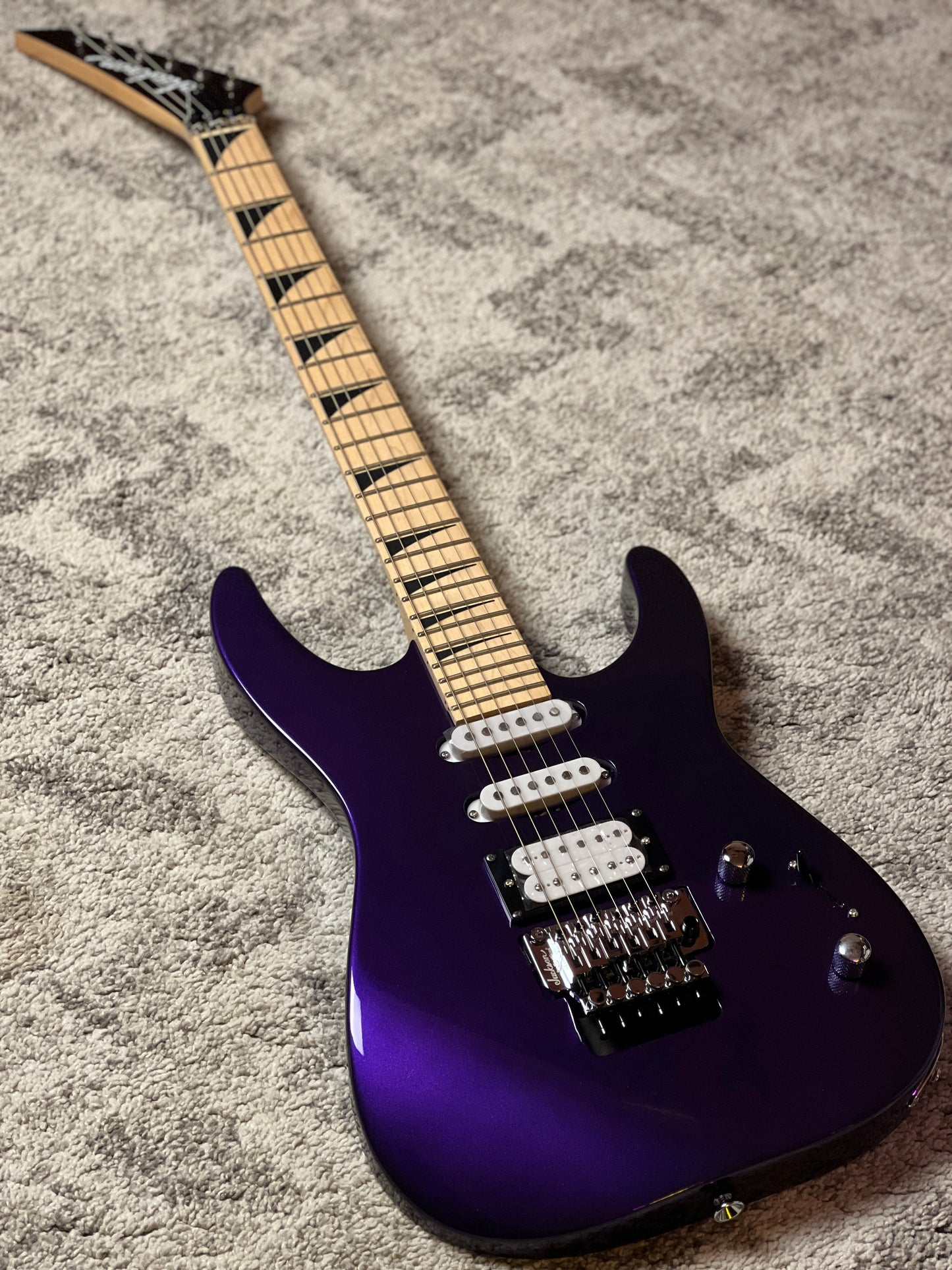 Jackson X Series DK3XRM HSS with Maple FB in Deep Purple Metallic