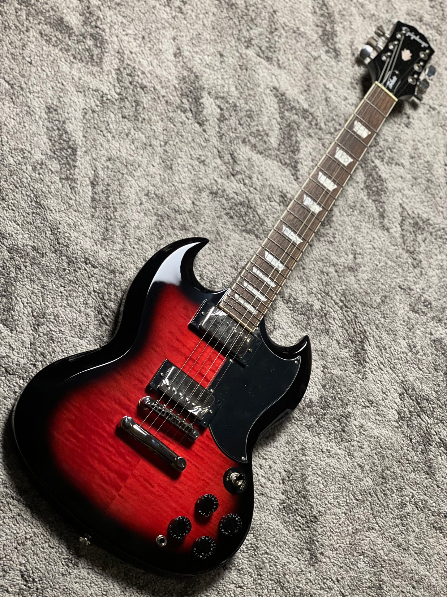 Epiphone SG Tribute Plus in Cherry Burst