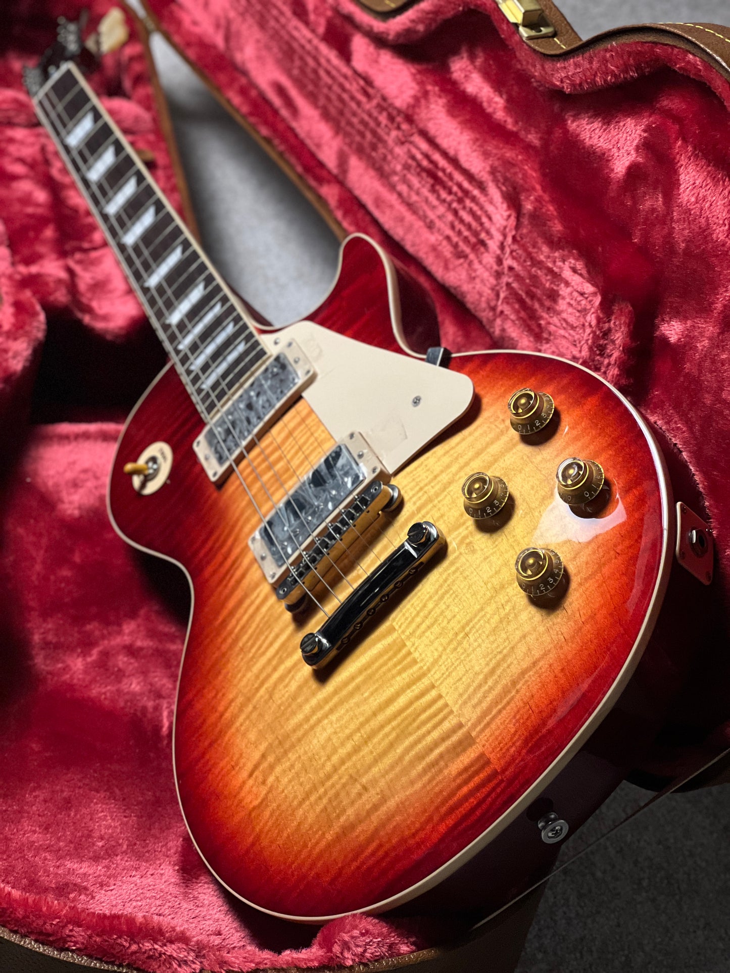 Gibson Les Paul Standard 50s Original Collection in Heritage Cherry Sunburst 221330039