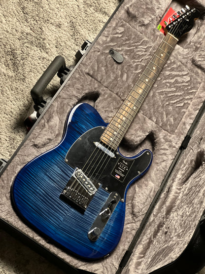 Fender American Ultra Limited Edition Telecaster with Ebony FB In Denim Burst US21016301
