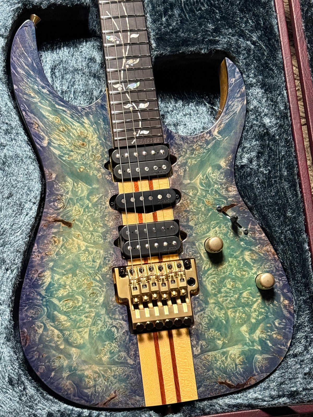 Ibanez Japan Custom Shop Visions IV2RG  with Ebony FB in Blue/Green/Purple Incl. Hardshell Case