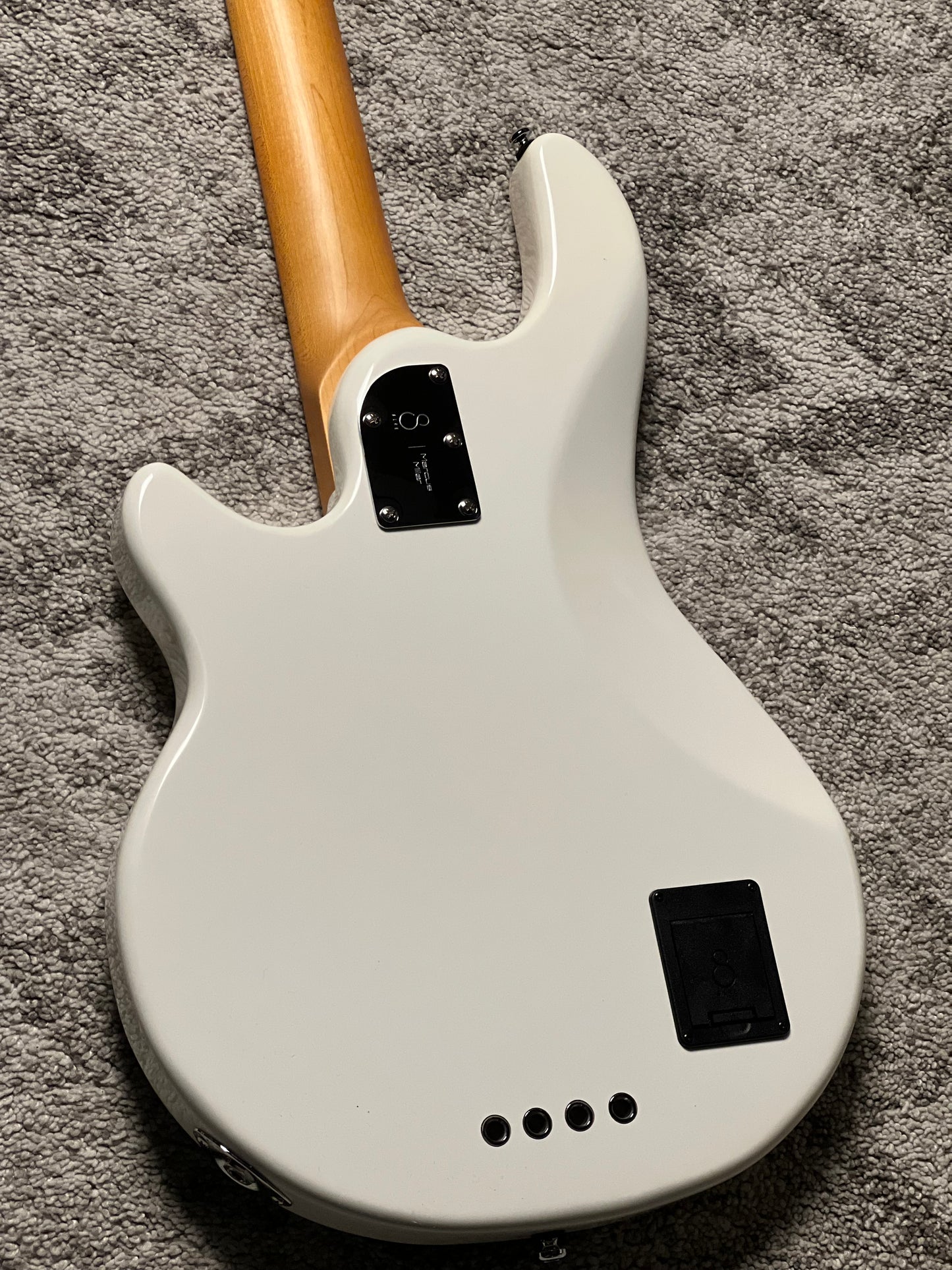 Sire Marcus Miller Z3 4-String Bass Guitar in Antique White