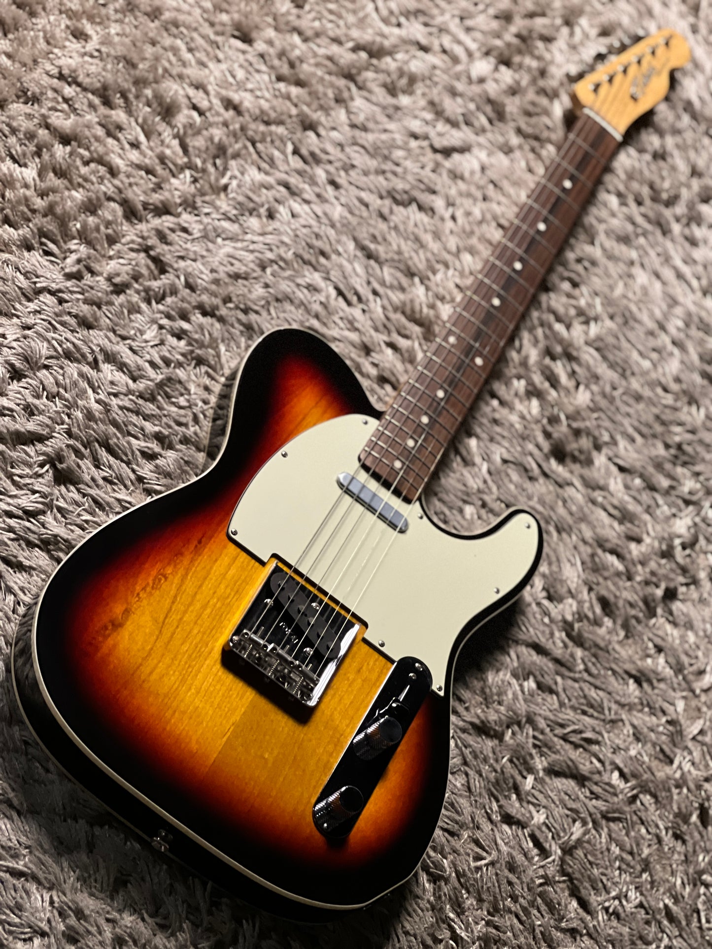 Tokai TTE-98B YS/R Breezysound Japan in Yellow Sunburst with Rosewood FB 180568 (B STOCK)