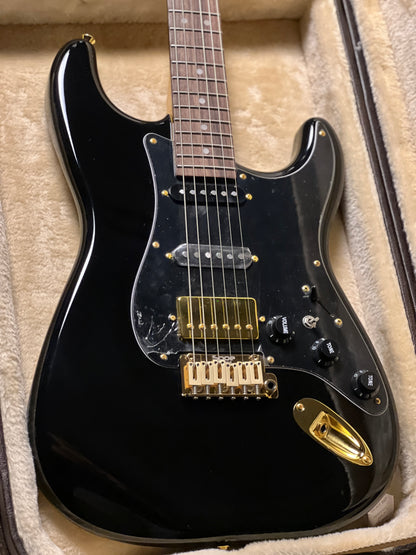 SQOE SEST1009 HSS Custom Shop Series in Black Beauty Gold Hardware Limited Edition with Hardshell Case