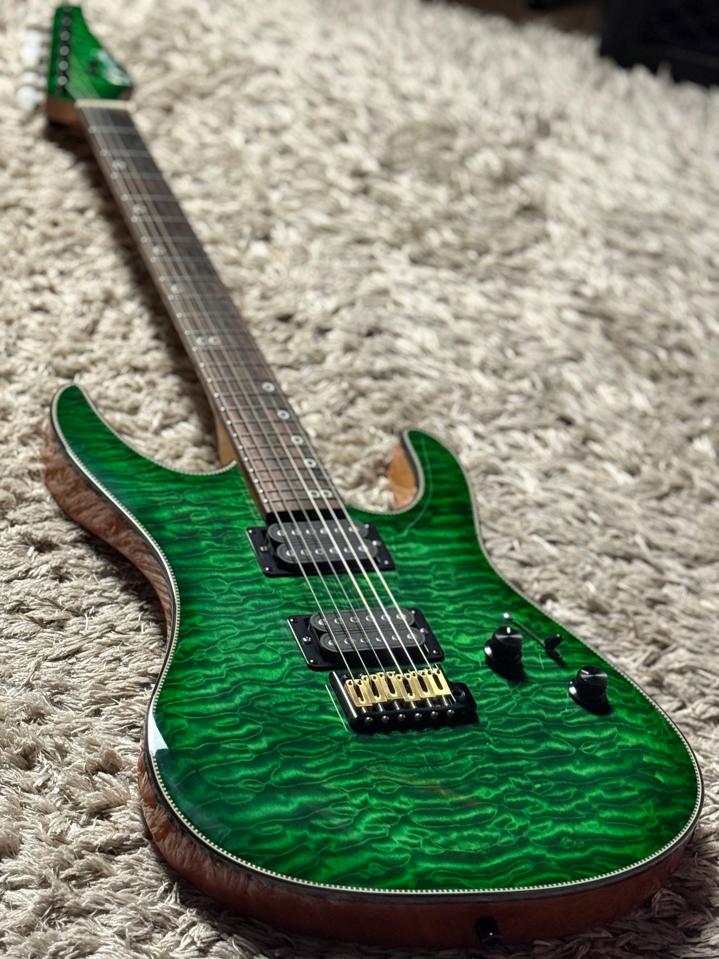 Dhatarattha Custom DST HH Quilt in Emerald Green with Rosewood FB