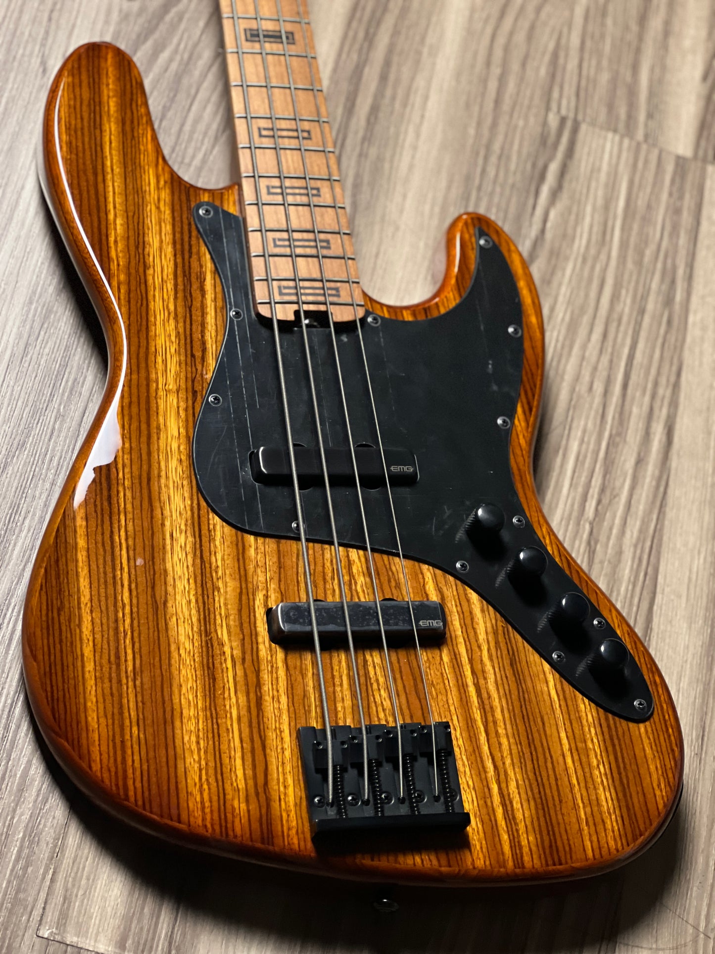 Schecter J-4 Exotic in Faded Vintage Sunburst IW22120076