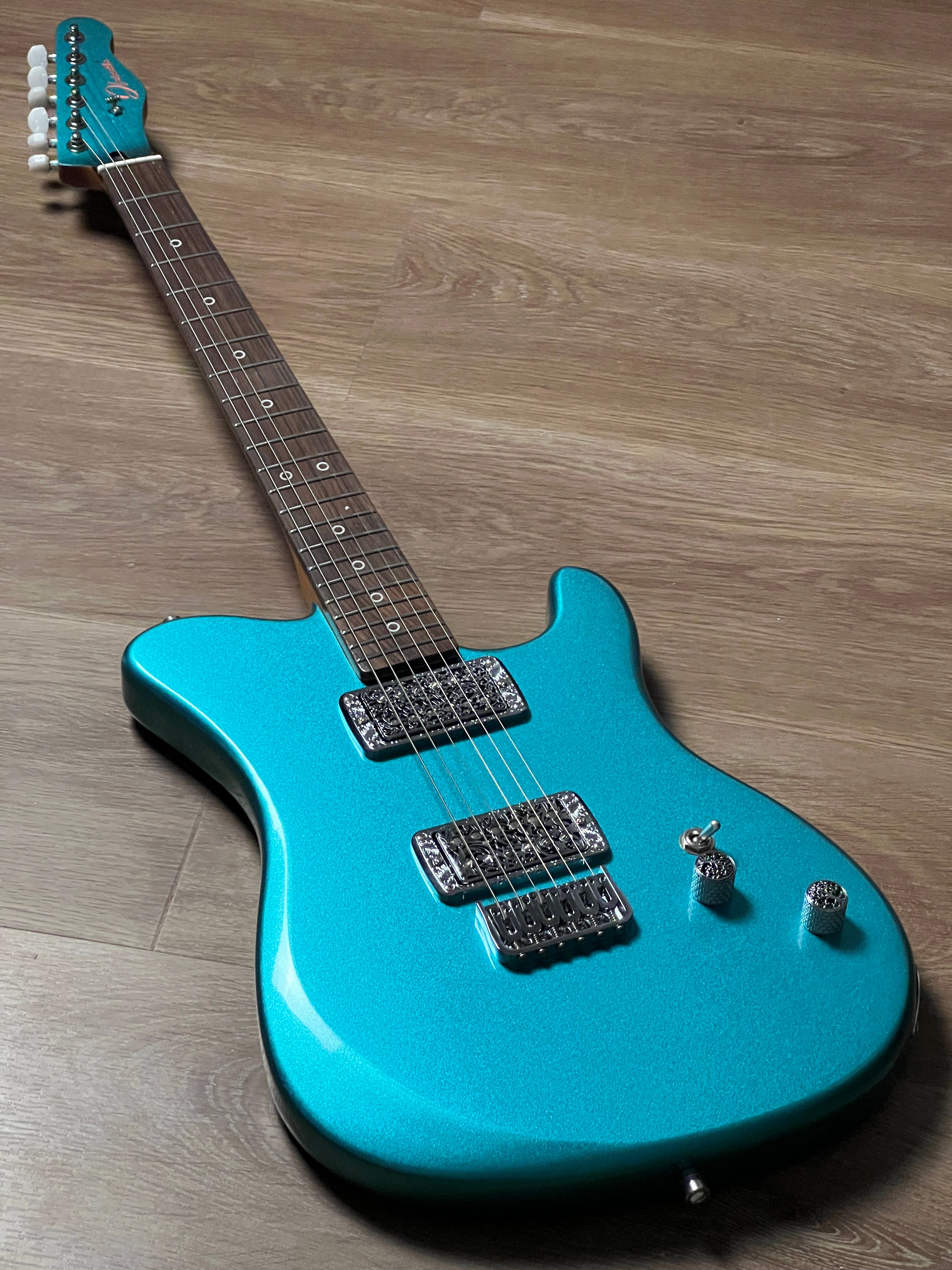 Dtl Basic Dhatarattha Basic DTL HH in Ocean Turquoise Metallic with Rosewood FB ...