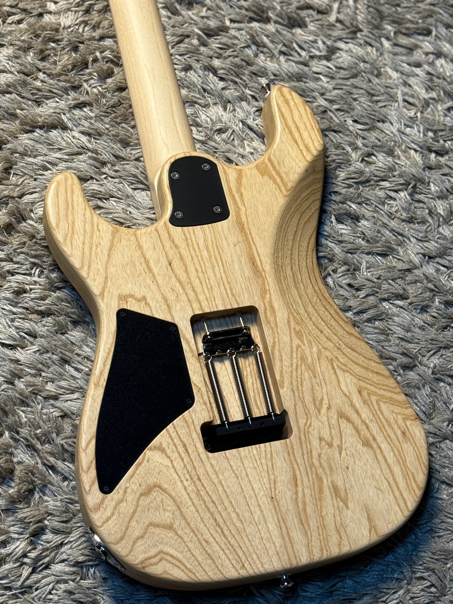 Saito S-622 SSH with Maple in White Granite 253032