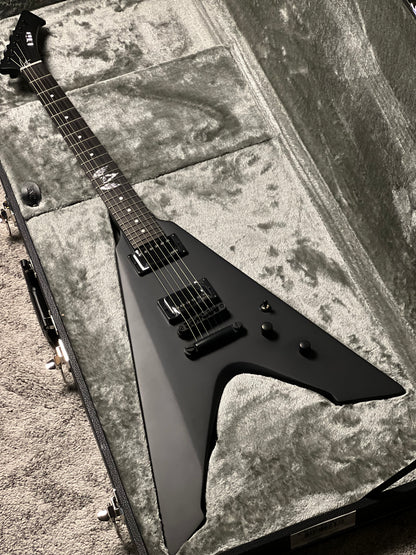 ESP LTD Vulture BLKS James Hetfield Signature in Black Satin W23111260