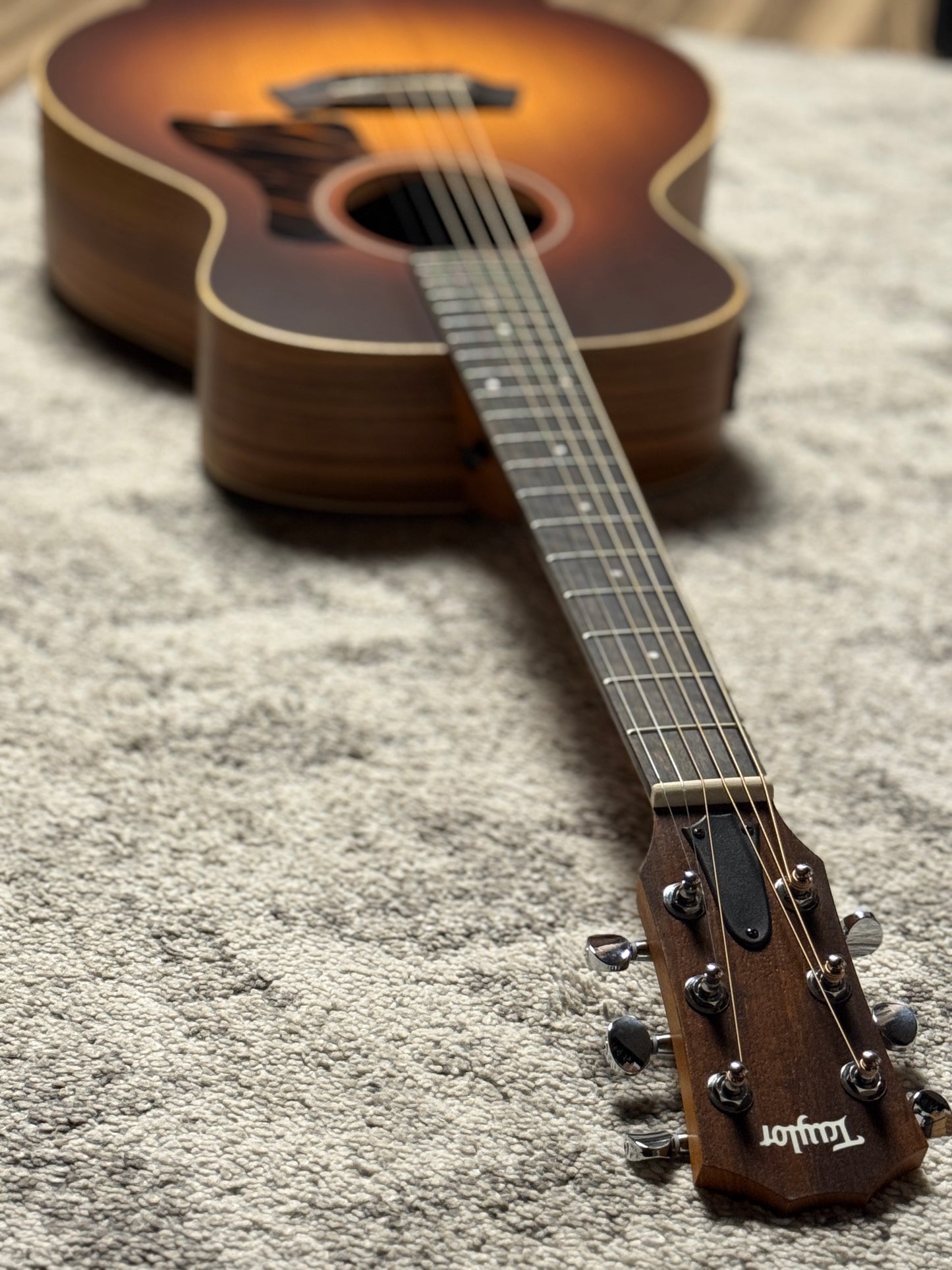 Taylor GS Mini-e Rosewood SB Acoustic Guitar w/Case in Sunburst Top