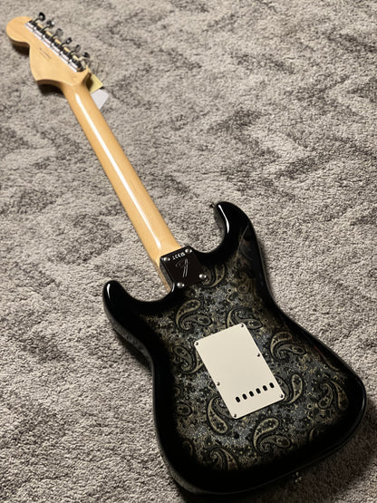 Fender MIJ Limited Stratocaster with Maple FB in Black Paisley JD26001086