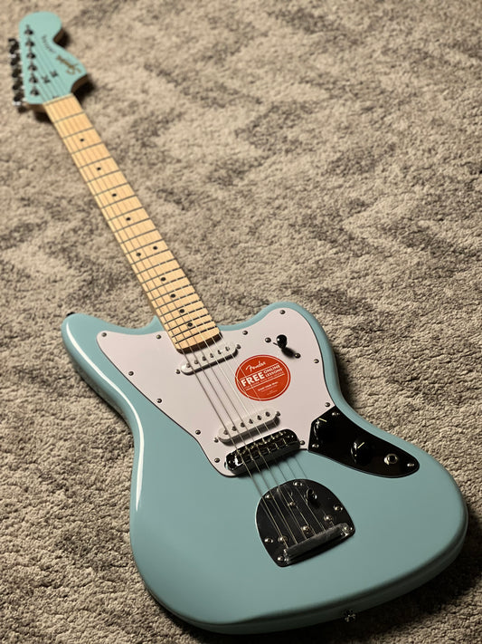 Squier FSR Affinity Series Jaguar with Maple FB in Daphne Blue