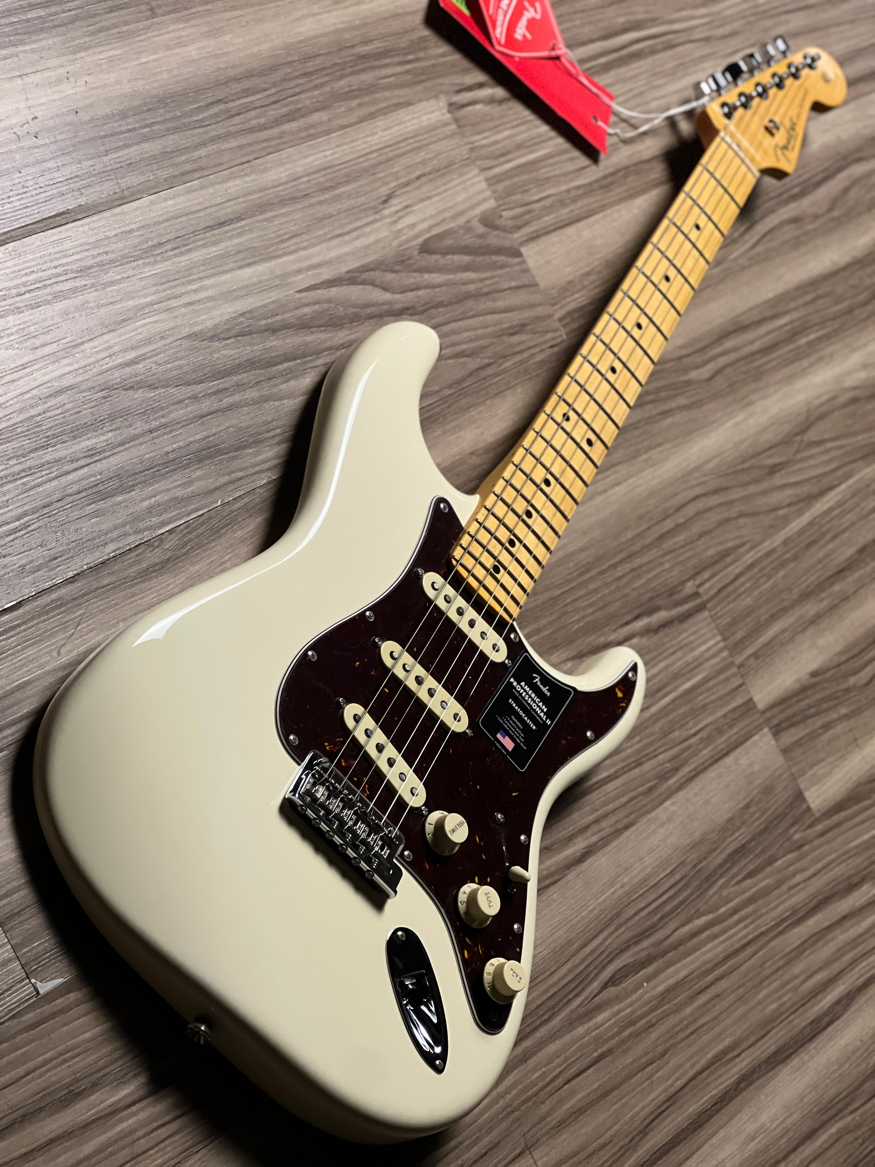 Fender American Professional II Stratocaster in Olympic White with