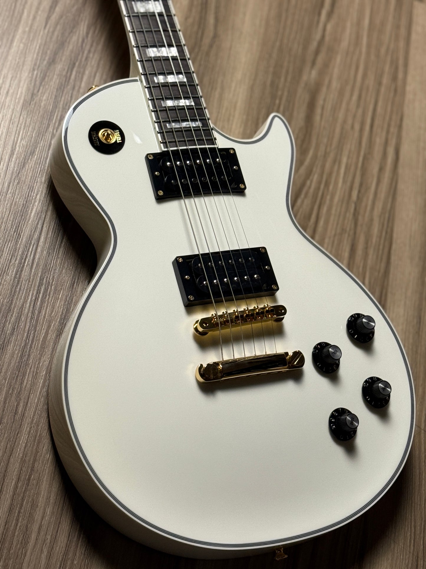 ESP Edwards Les Paul Custom in White
