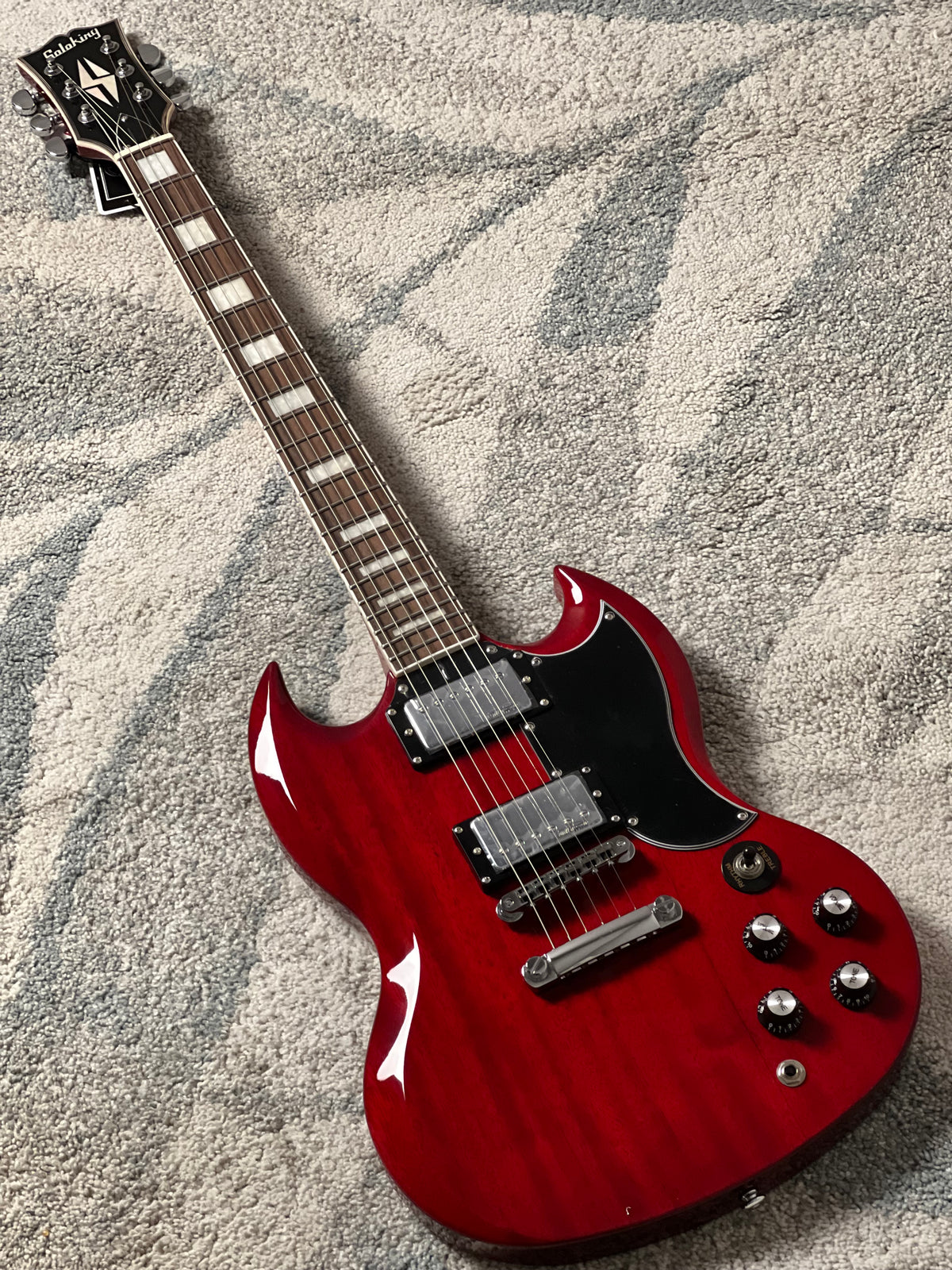 Soloking SG61 MKII in Transparent Red Cherry