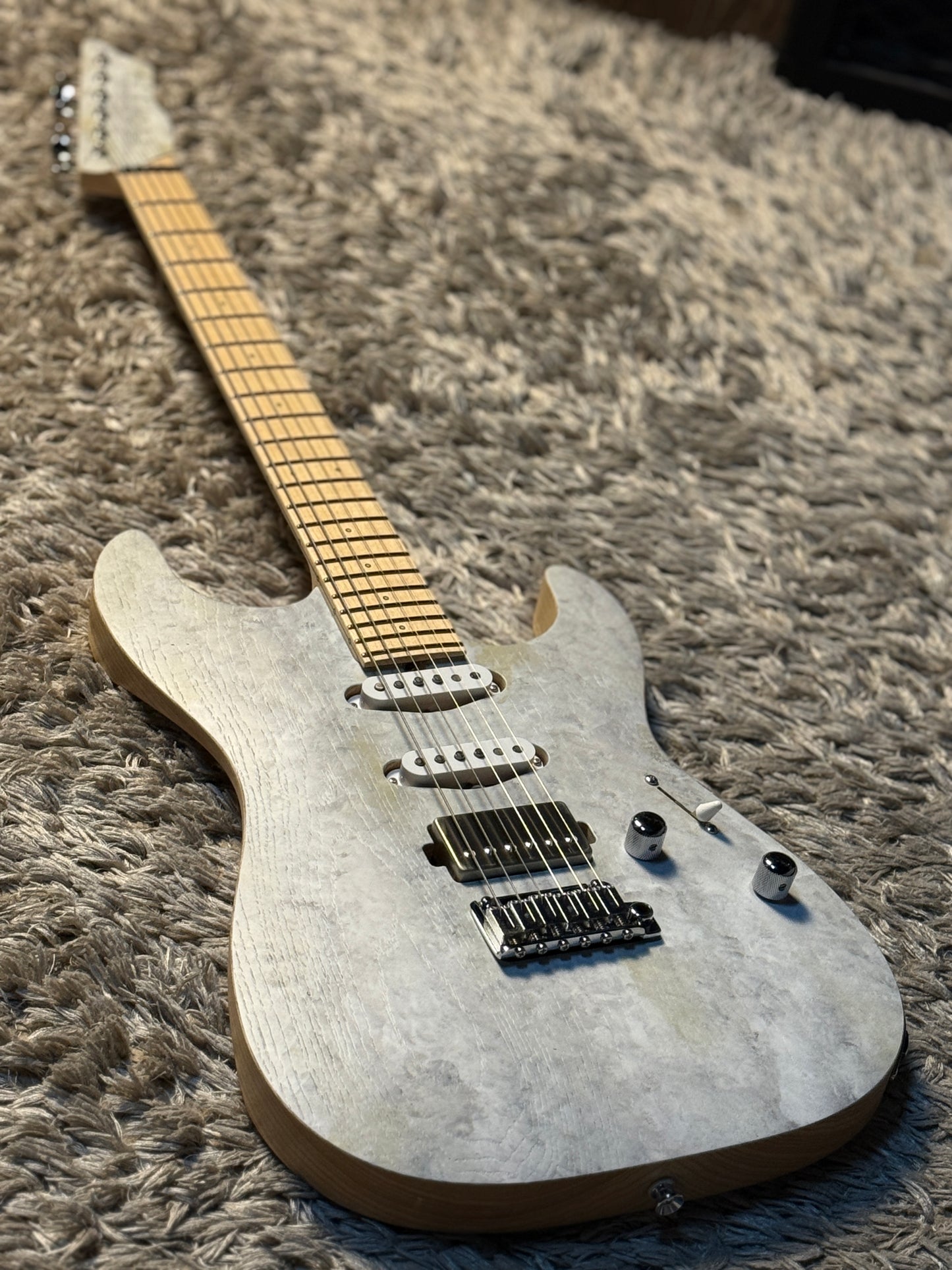 Saito S-622 SSH with Maple in White Granite 253032