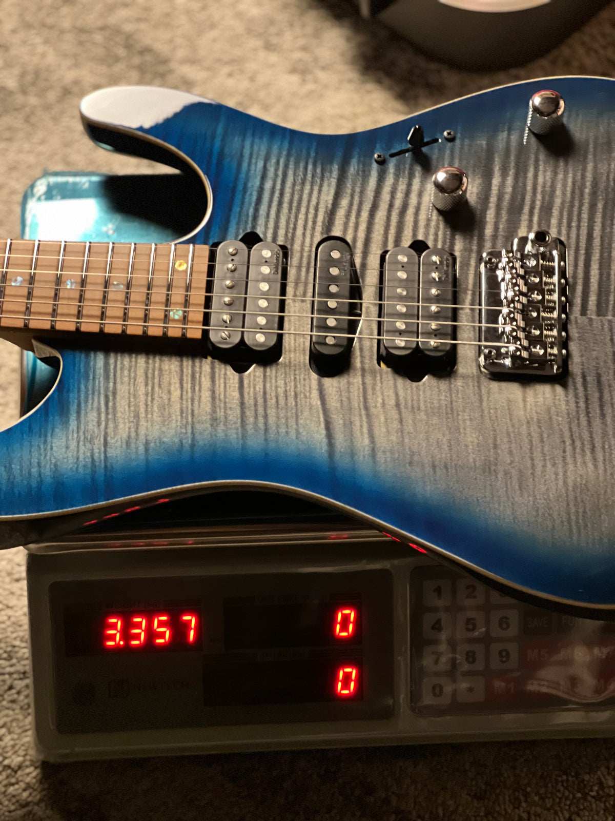 Ibanez Prestige AZ2407F พร้อมเคสสี Sodalite