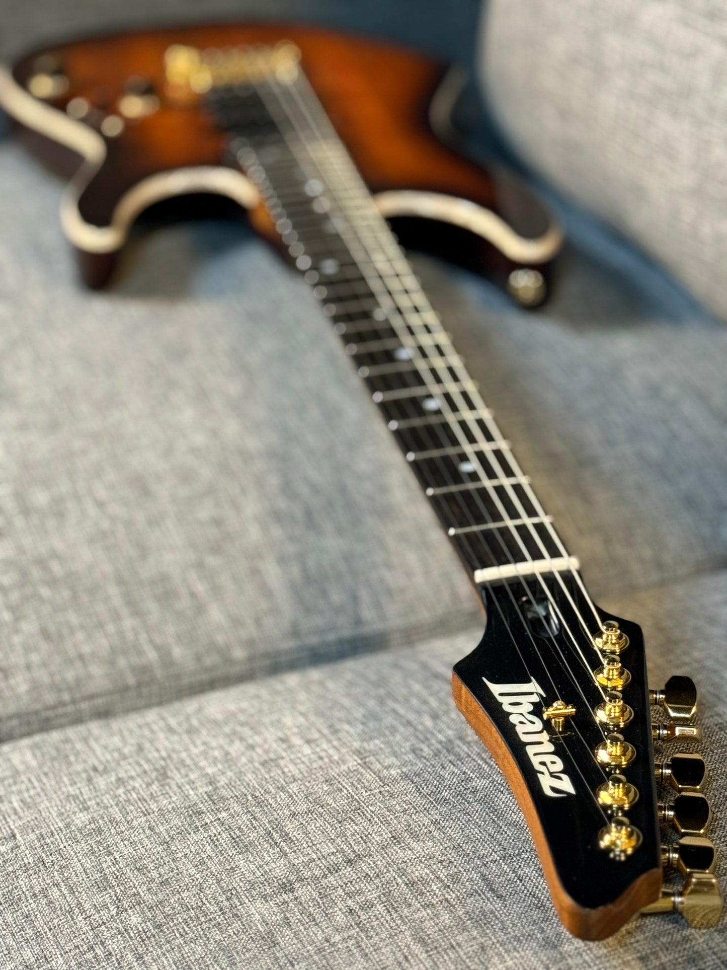 Ibanez Premium AZ47P2K-DEB in Dragon Eye Burst 250610301 (USED)