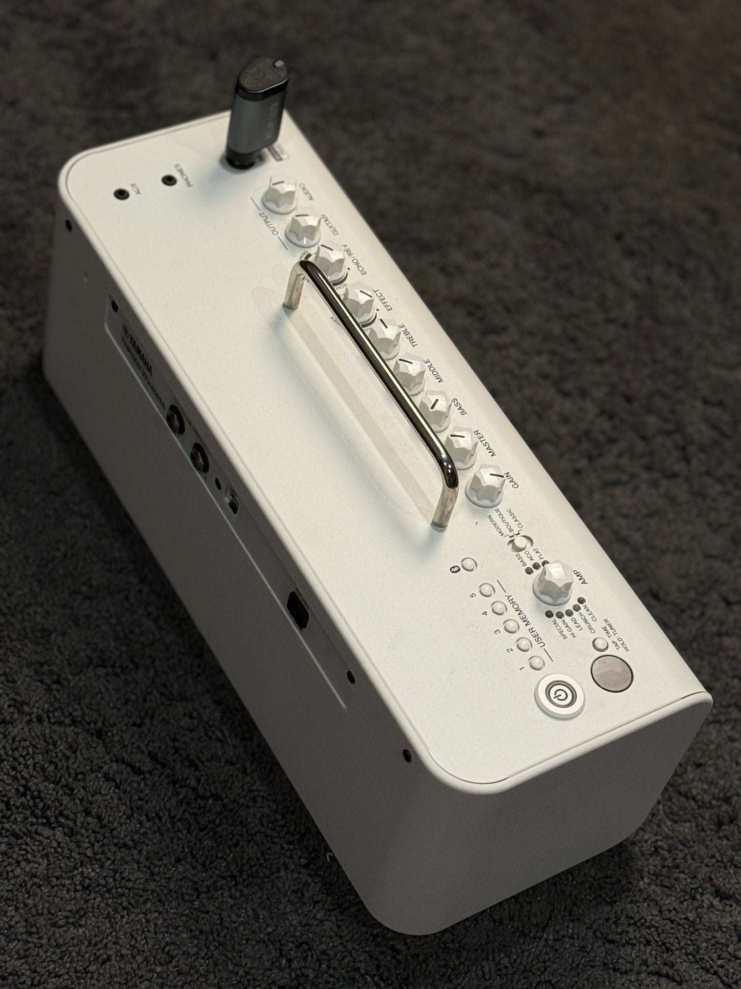 Yamaha THR 30 II Wireless White + G10T II Transmitter (USED)