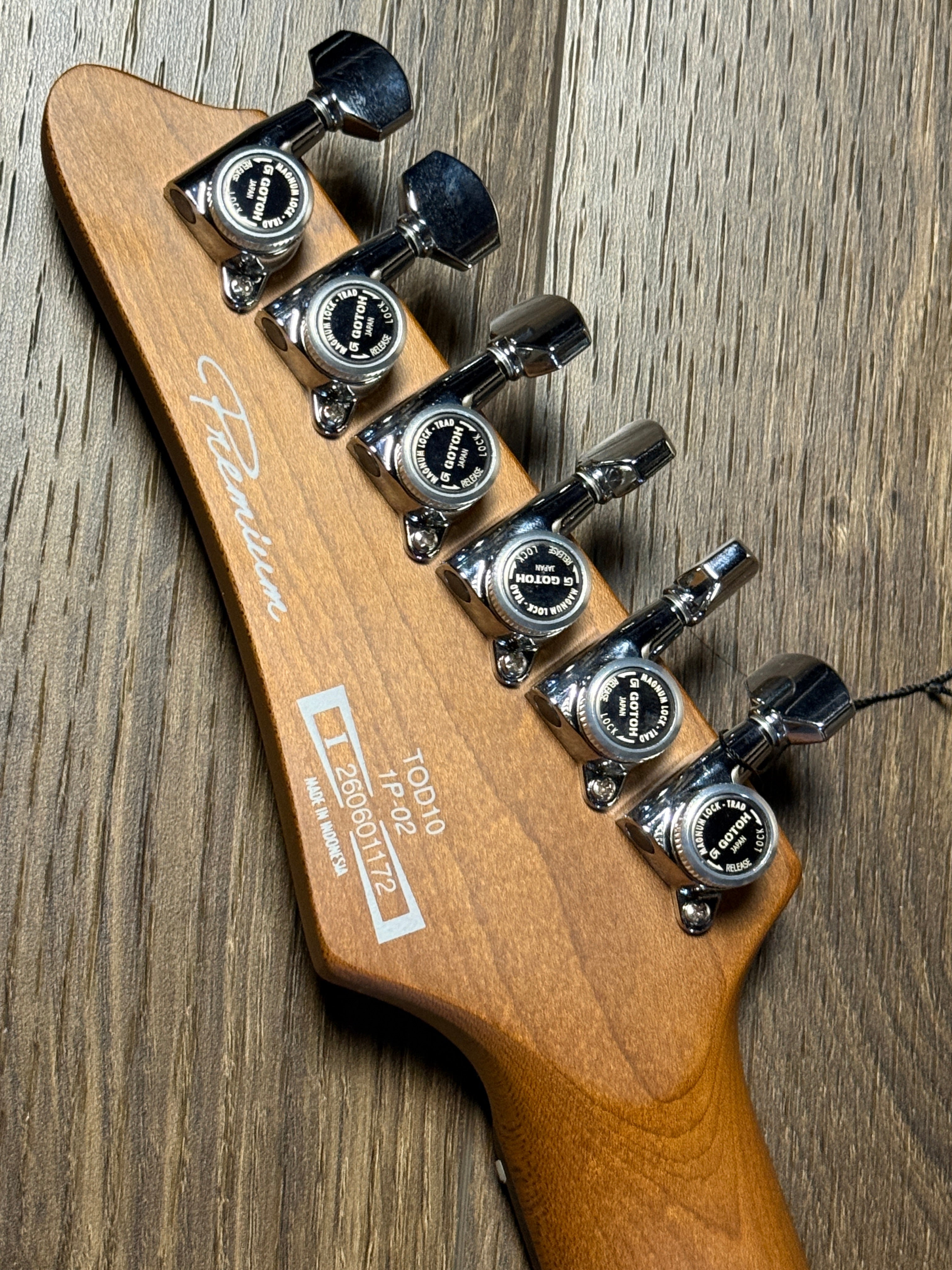 Ibanez TOD10 Tim Henson Signature Electric Guitar in Classic