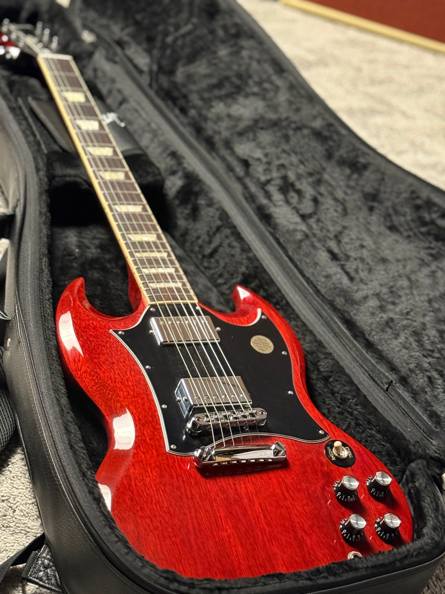 Gibson SG Standard in Heritage Cherry with Gigbag 213020061