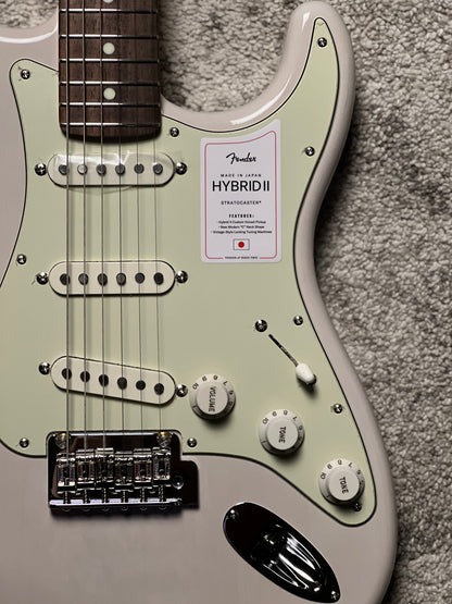 Fender Japan Hybrid II Stratocaster with RW FB in US Blonde JD24016863