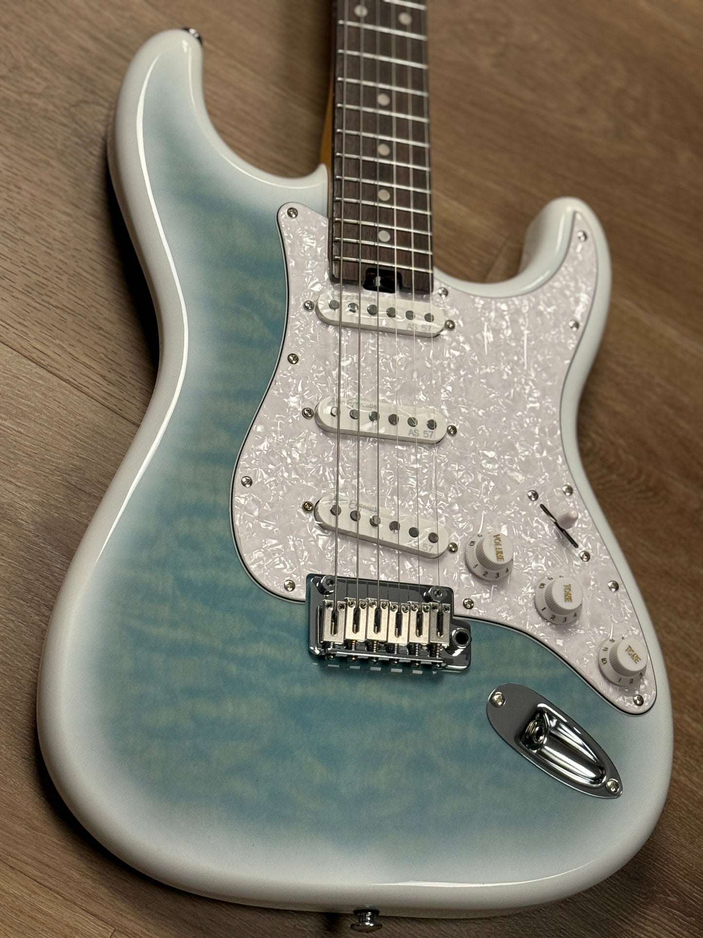 Soloking MS-1 Artisan Quilt SSS with Rosewood FB in Larimar Nafiri Special Run