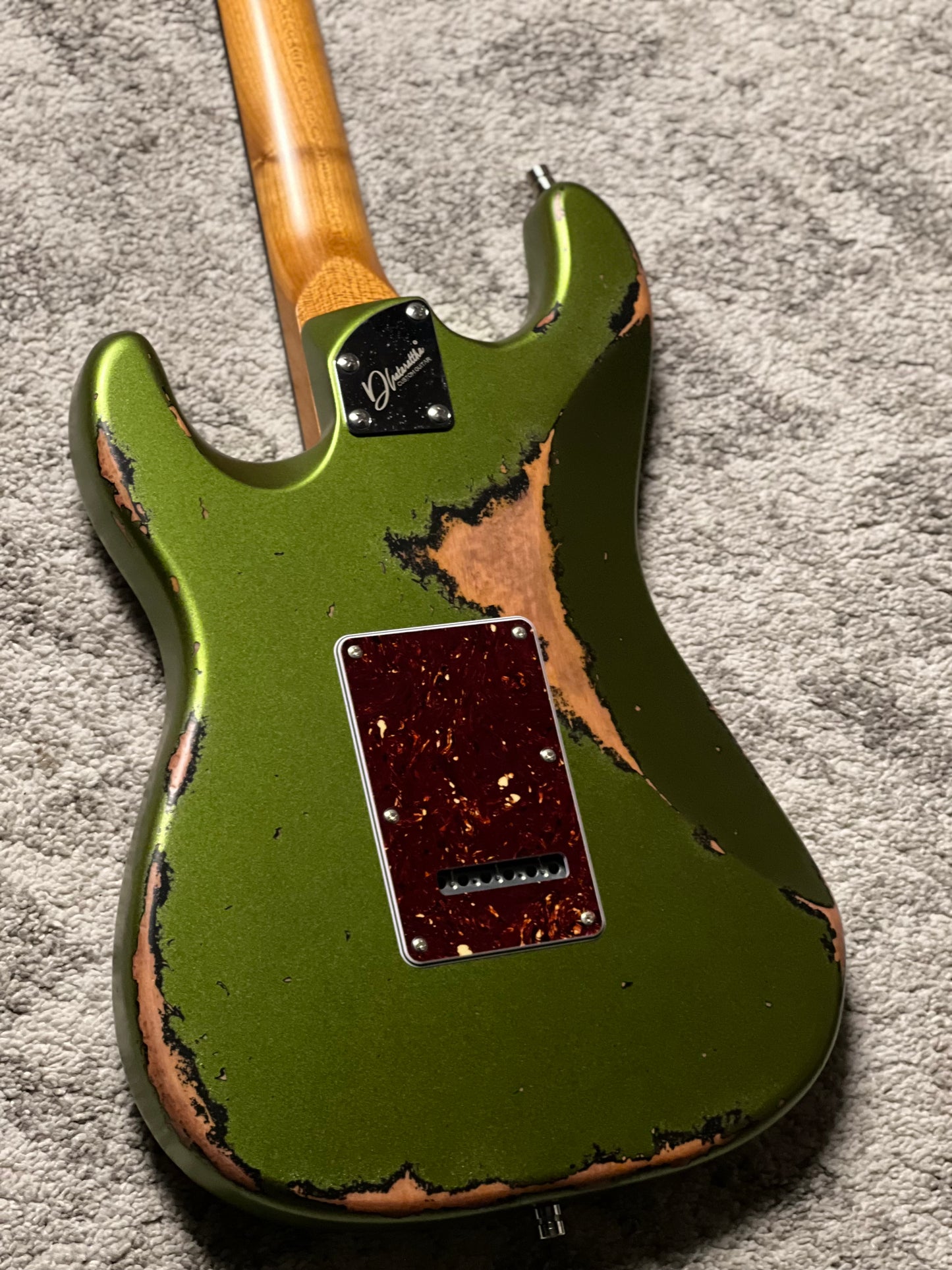 Dhatarattha Classic DST HSS in Godwood Green Over Sunburst with Rosewood FB and Vines Artwork Inlay
