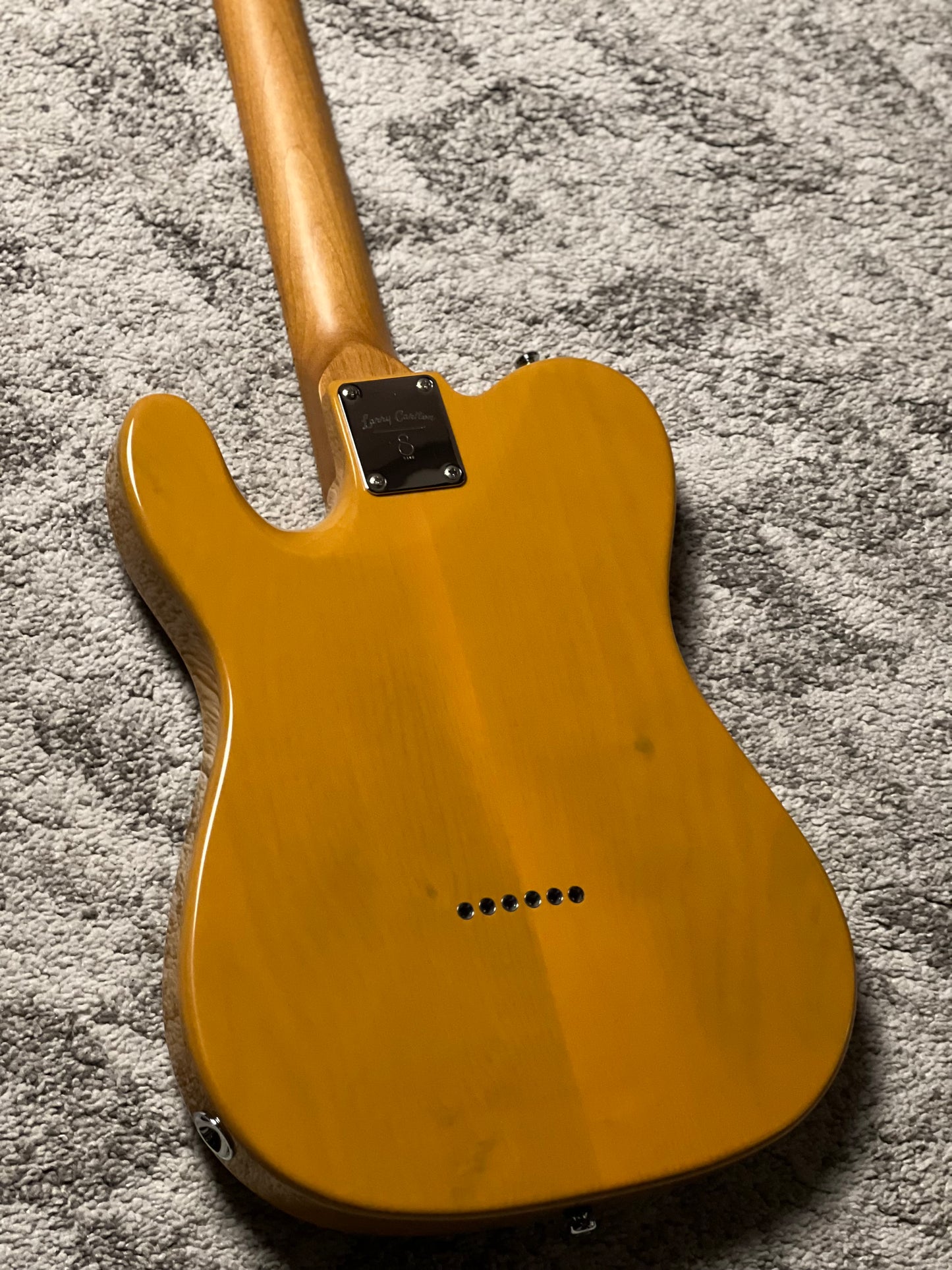 Sire Larry Carlton T7 in Butterscotch Blonde