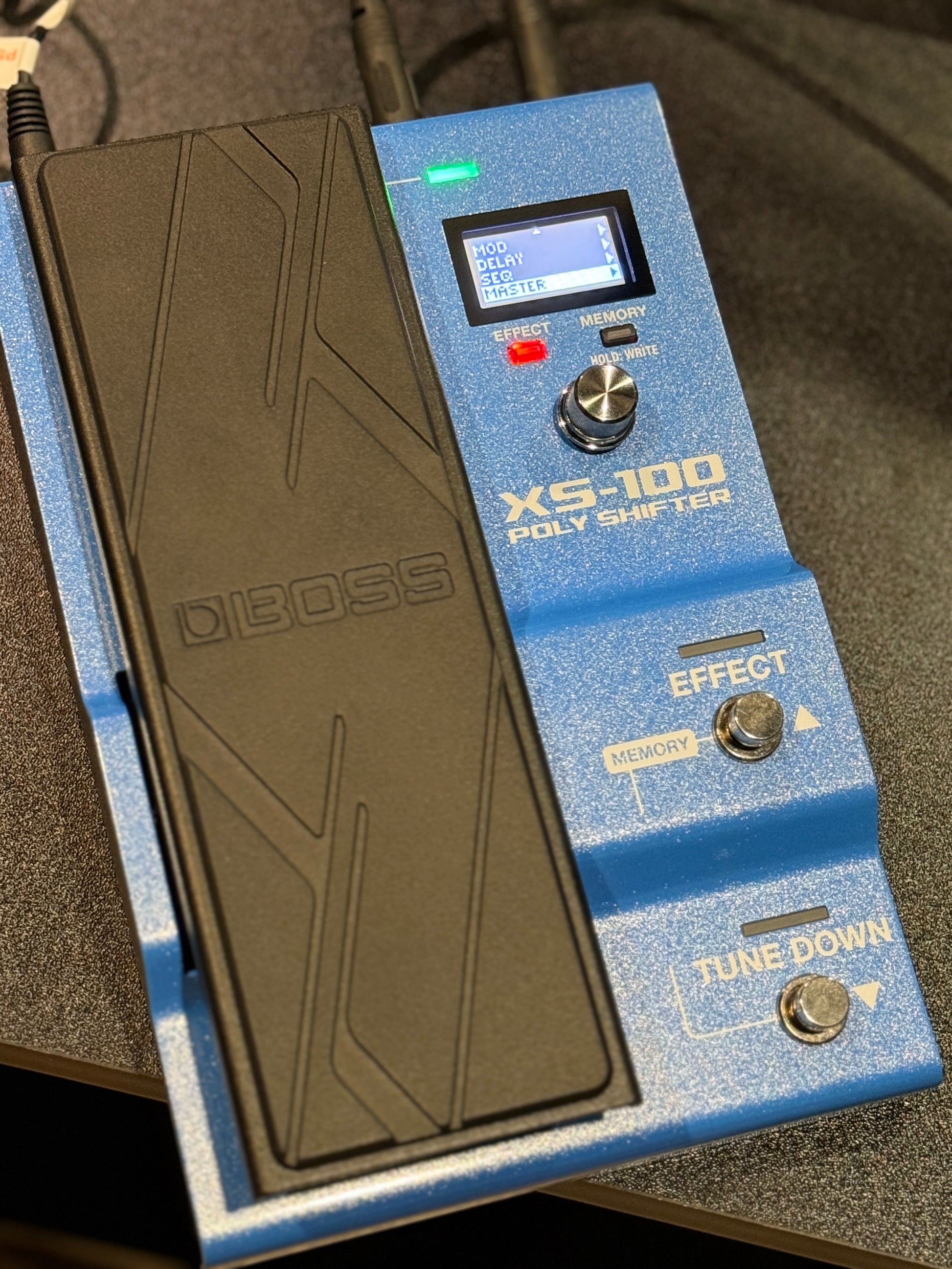 Boss XS-100 Poly Shifter Effects Pedal –