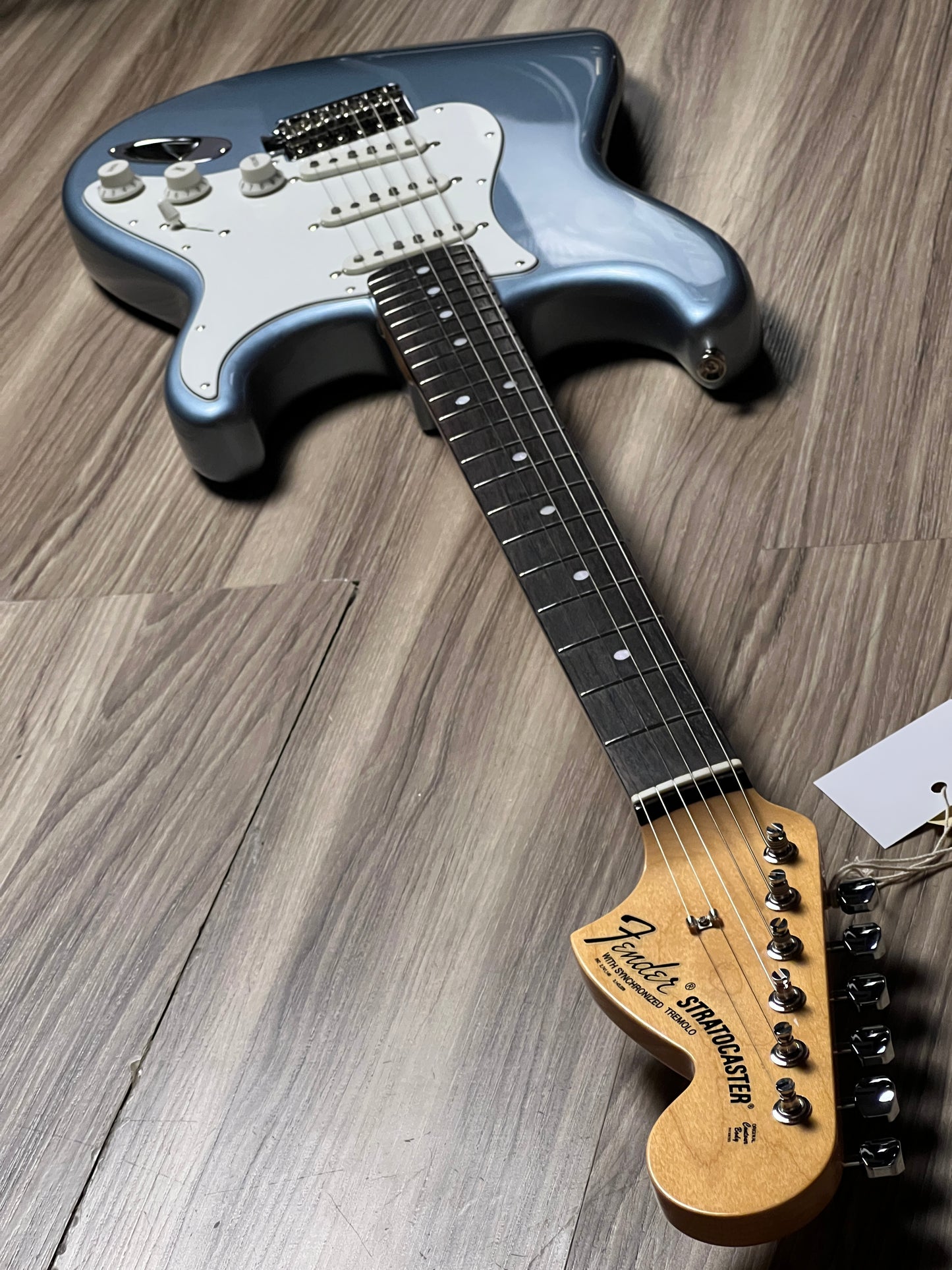 Fender FSR MIJ Traditional Late 60s Stratocaster with RW FB in Ice Blue Metallic JD24014301