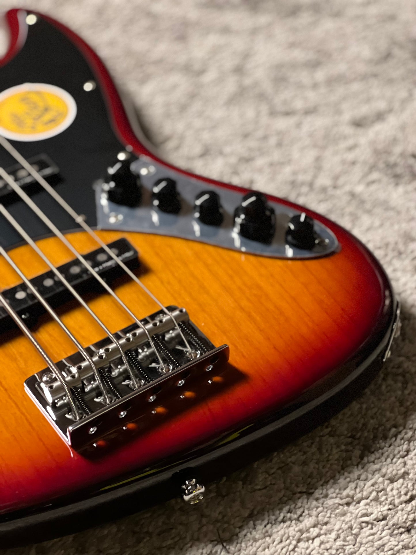 Sire Marcus Miller Bass V7 ALDER-5 String 2nd Generation in Tobacco Sunburst
