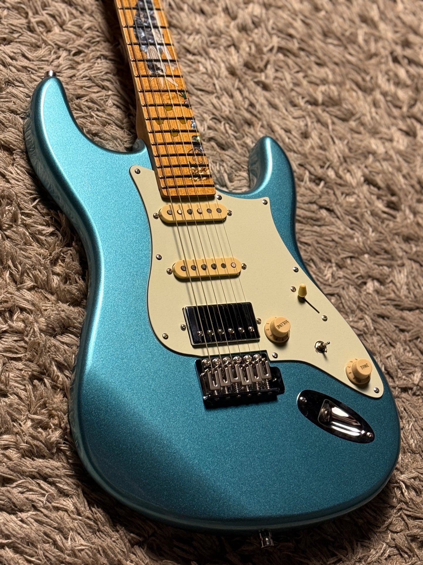 Dhatarattha Custom DST HSS in Ocean Turquoise Metallic with Roasted Maple FB and "Pacific Ocean" Inlay