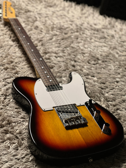 Tokai ATE-Maverick YS/R in Old Yellow Sunburst with Maverick Super Vee Tremolo 160180