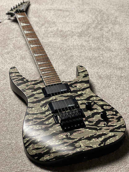 Jackson X Series Soloist SLX DX Camo with Laurel FB in Tiger Jungle Camo (USED)