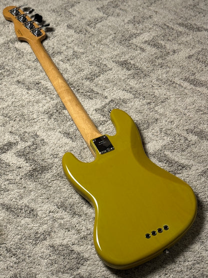 Fender Mark Hoppus Signature Bass in Surf Green MX11090429 (USED)