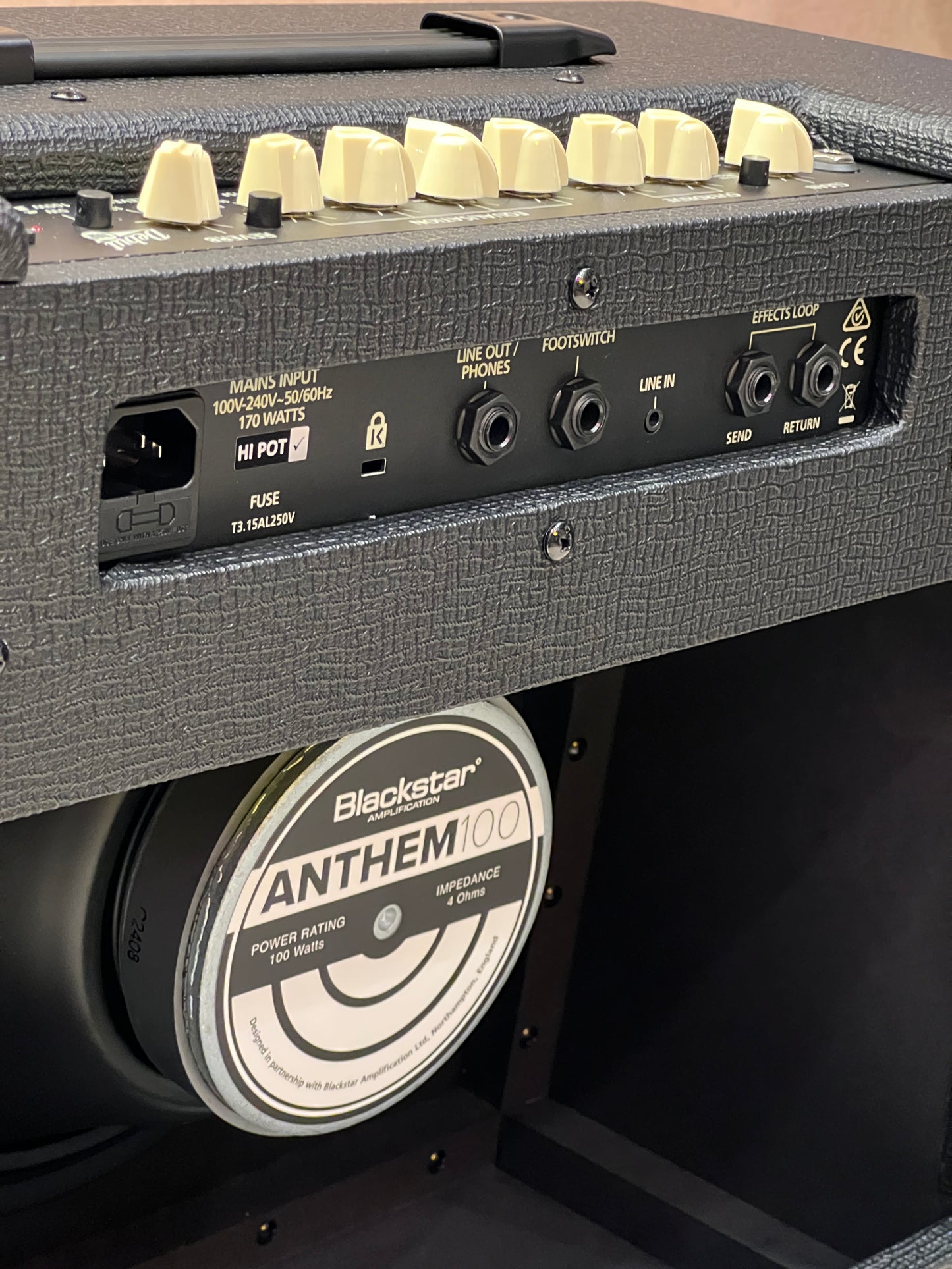 Blackstar Debut 100R 1X12 Combo in Black