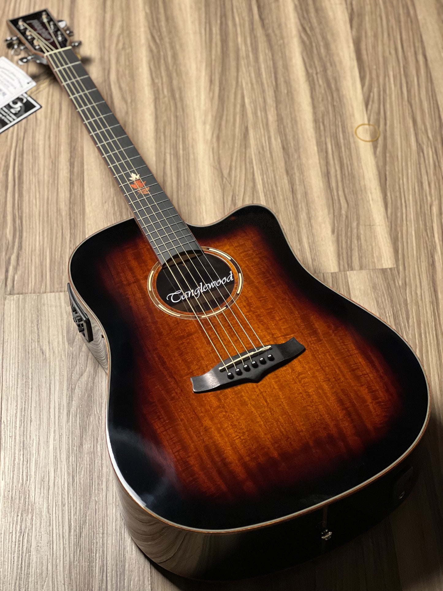 Tanglewood TWX5 CEK Winterleaf Exotic Dreadnought Cutaway in Autumn Burst Gloss w/Bag