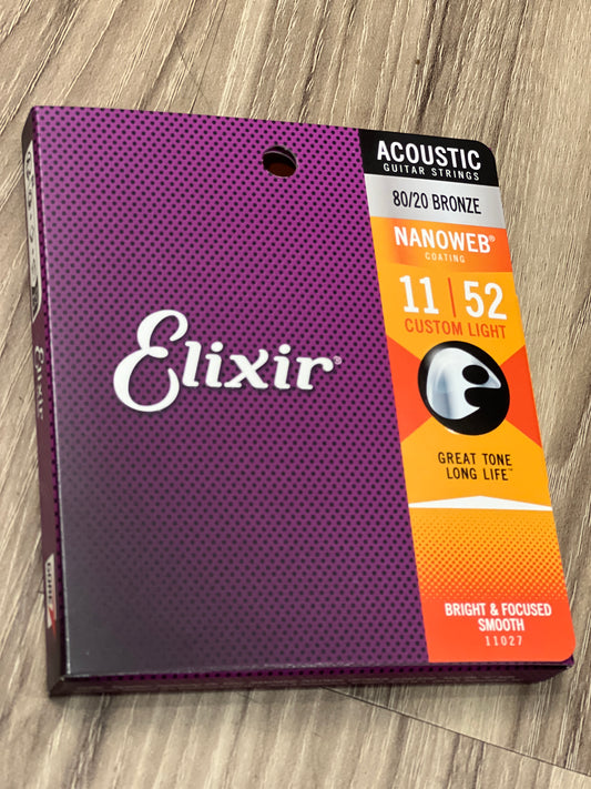 Elixir 11027 Nanoweb 80/20 Bronze Acoustic Guitar Strings, Custom Light, 11-52