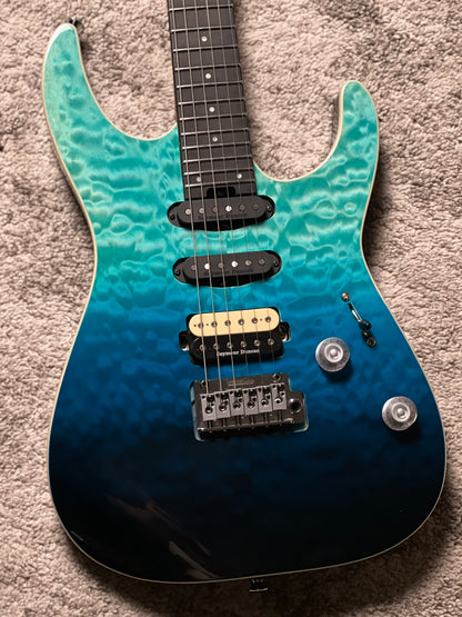 Charvel Pro-Mod Plus Dinky DK24 HSS QM in Blue Curaçao ICC2602200 (USED)
