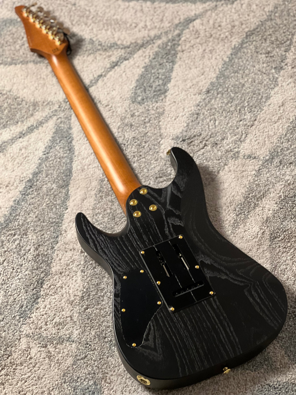Soloking MS-1 Custom 24 HH Ash Gold Hardware in Open Pore Matte Black Limited Edition