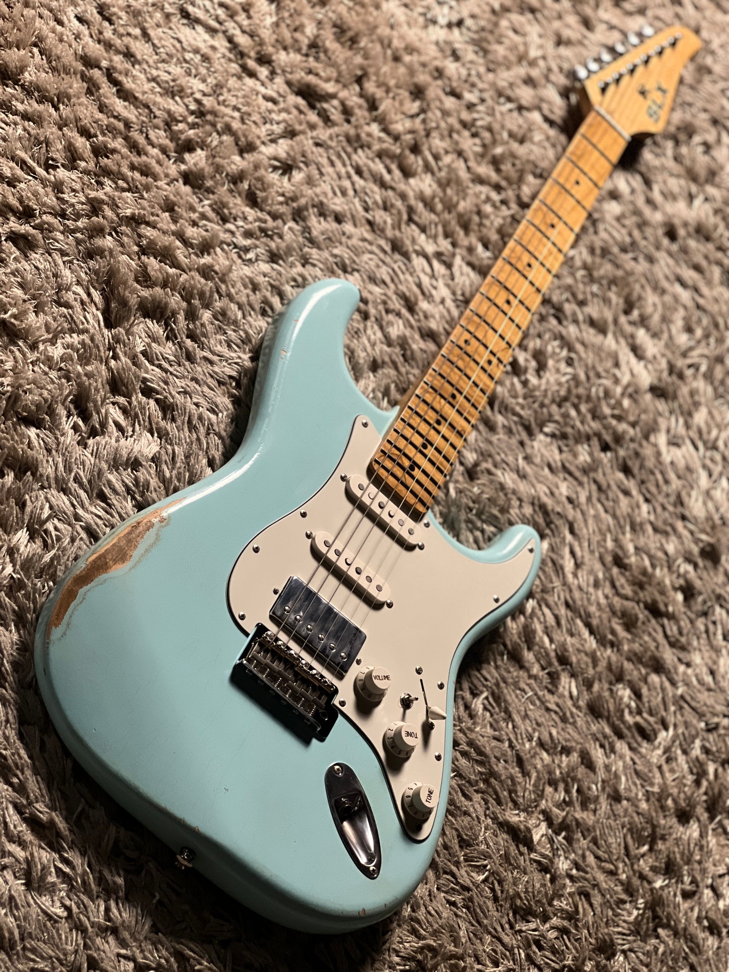 SLX Hawk Antique in Sonic Blue with Nitrocellulose Lacquer