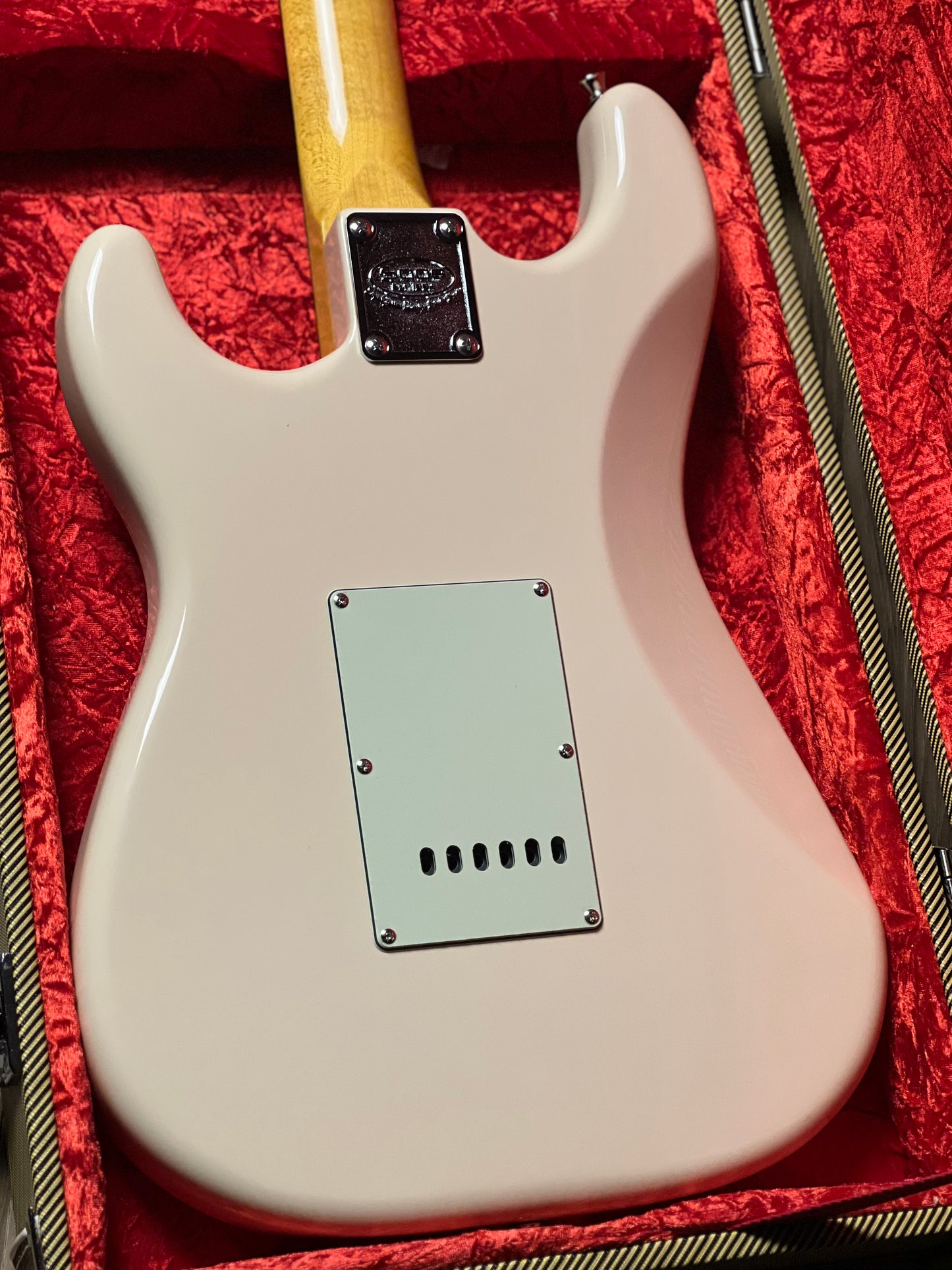 SQOE SEST1002 WH SSS Custom Shop Series in Olympic White Limited Edition with Hardshell Case