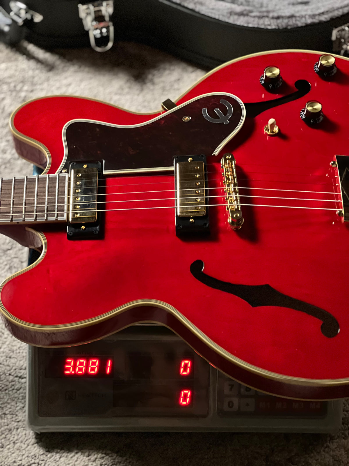 Epiphone Masterbilt Gem Archer Sheraton Electric Guitar in Cherry Red 26011512332
