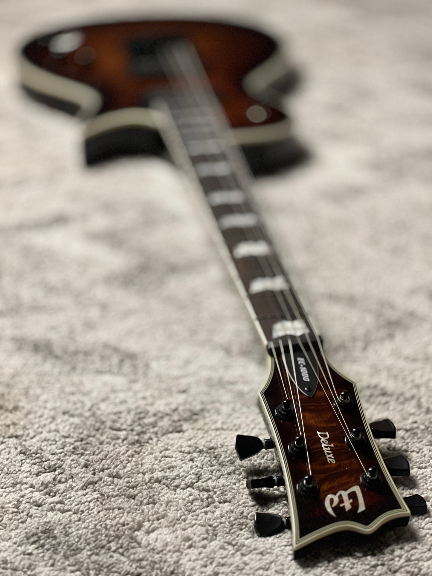 ESP LTD EC-1000 Evertune in Dark Brown Sunburst