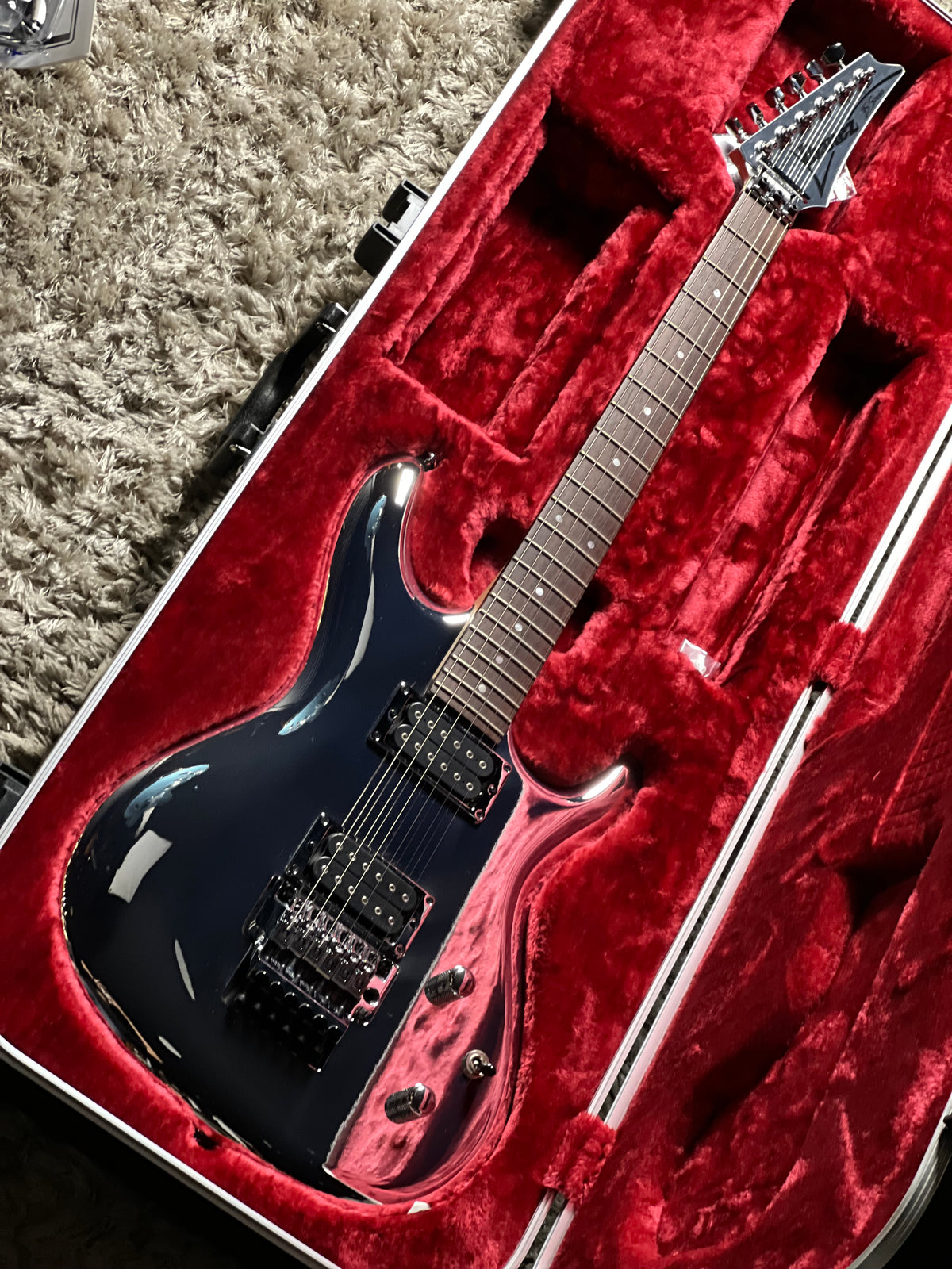 Ibanez JS3CR Joe Satriani Signature w/Case In Chrome Boy F2401024